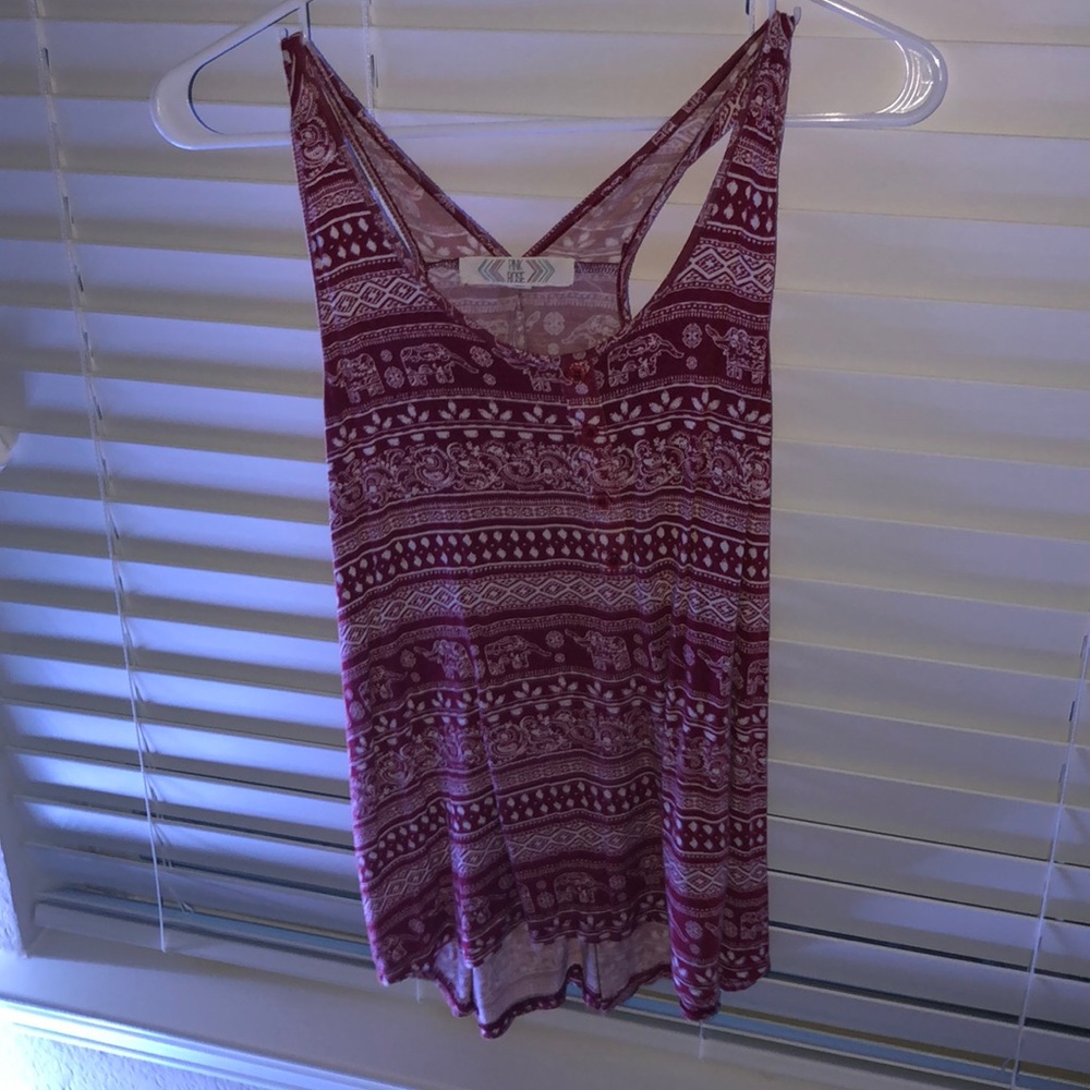 a red and white tank top